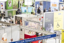 ConSozial 2017: Blick von oben auf den Stand des Walhalla Fachverlages